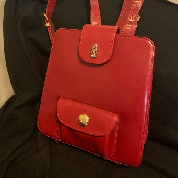 Red Leather Gemma Kahng Backpack ??? ? Season 4 - Episode 18⁣⁣⁣⁣⁣⁣⁠ ? Fran is wearing  main image 4
